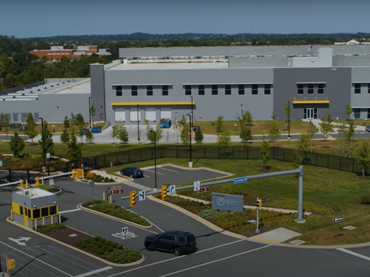 Data center building